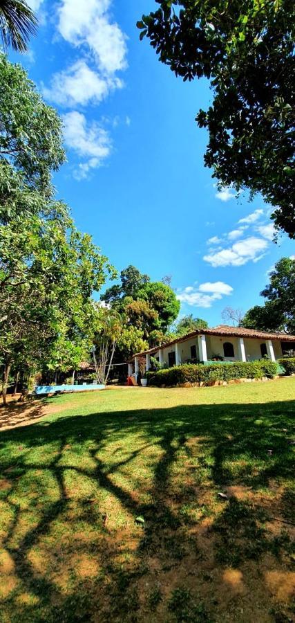 Villa Chacara bica dágua Pirenópolis Exterior foto