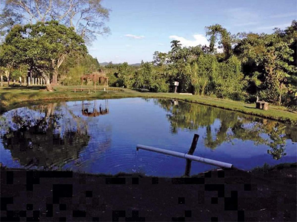 Villa Chacara bica dágua Pirenópolis Exterior foto